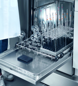 Компактные автоматы для мойки и дезинфекции лабораторного стекла